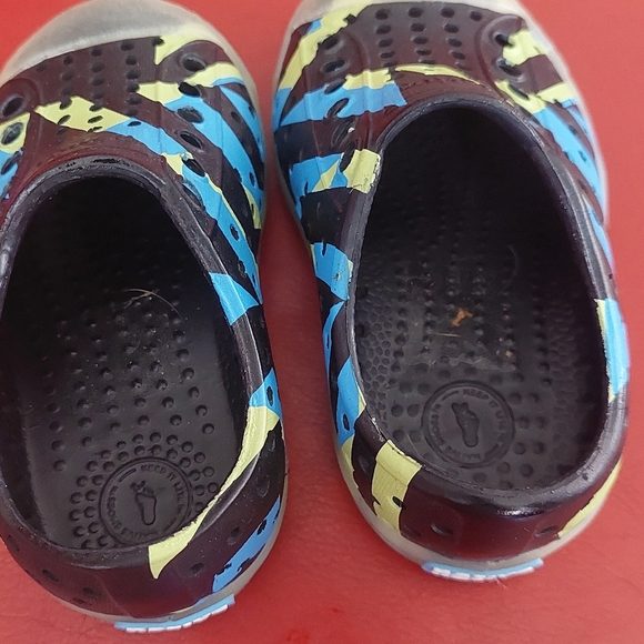 NATIVE Toddler Slip-On Shoes - Sz C5 GLOW IN THE DARK Waterproof ( Bag C) - Picture 6 of 9